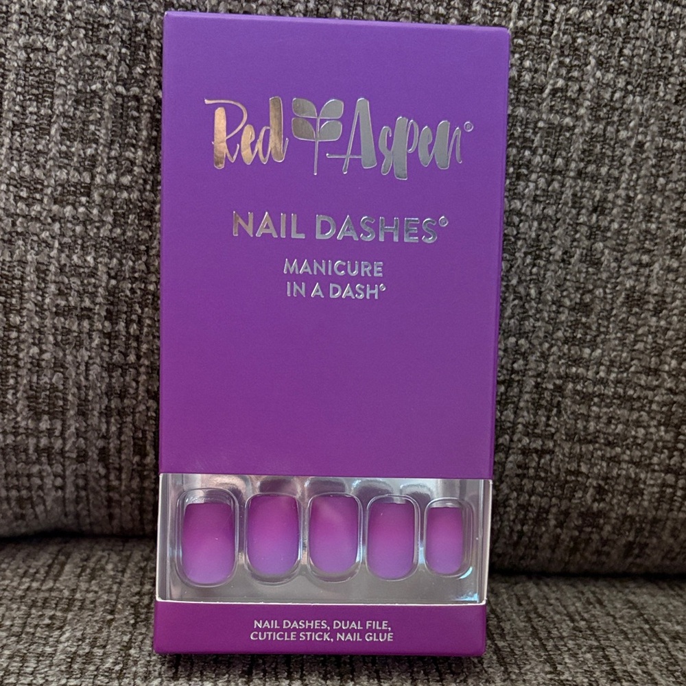Red Aspen purple ombré nail dashes
